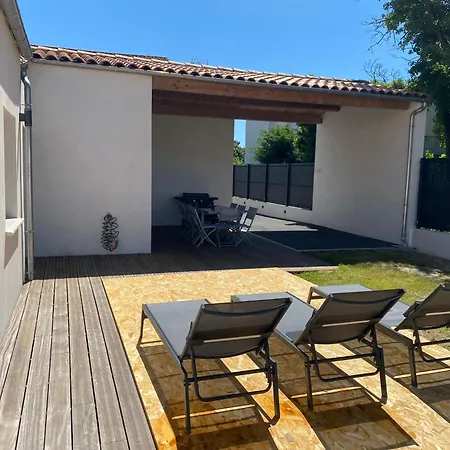 Maison Moderne Plain-pied 3 Jardin Preau لا روشيل